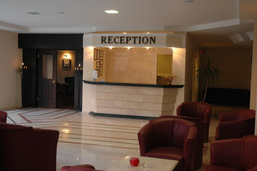 By Karaaslan Otel Kuşadası