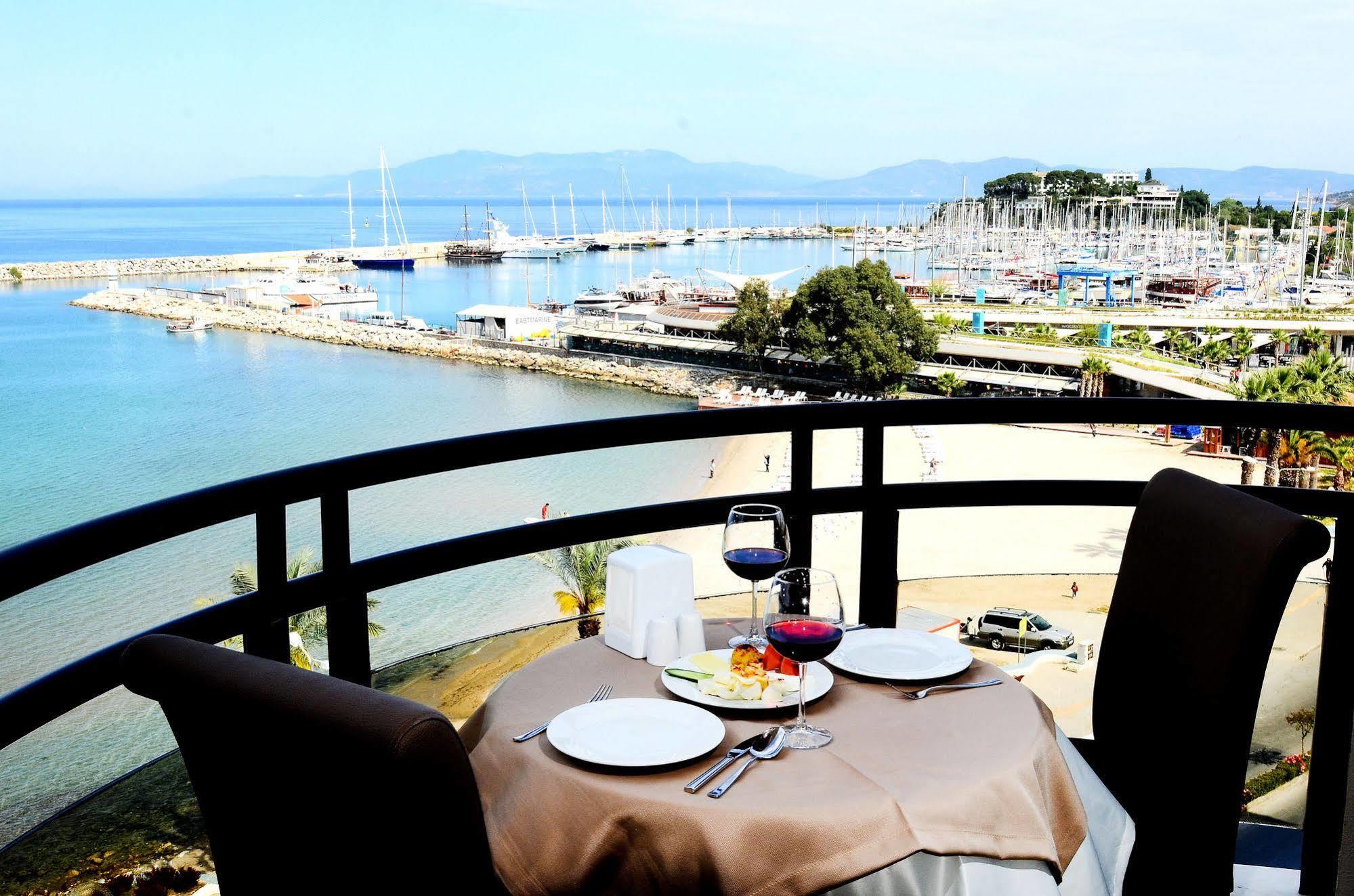 By Karaaslan Otel Kuşadası